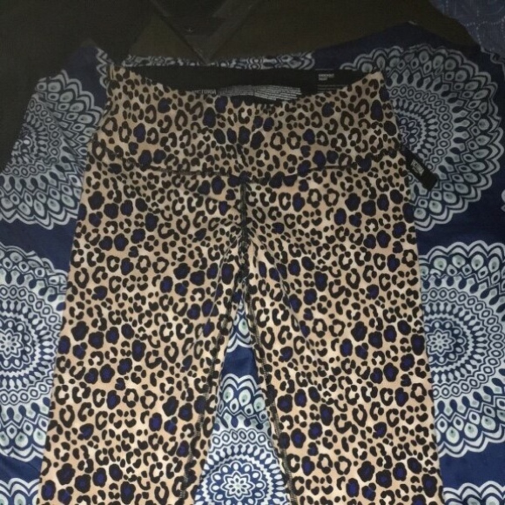 Medium Victoria Secret leggings